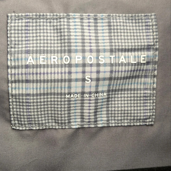 NWOT Aeropostal waist length puffer jacket - Picture 5 of 6